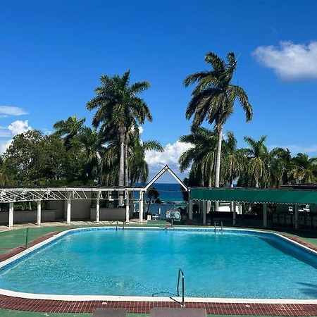 Sea Castles La Vue Montego Bay Exterior foto